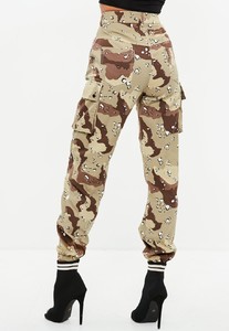 premium-tan-camo-printed-cargo-pants.jpg 3.jpg