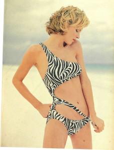 5a675d0bcdc44_SportsIllustratedUSFebruary21199752.thumb.jpg.200fcbfbcc58cfce920c98db73c7c3c0.jpg