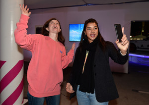 Hannah+Bronfman+Celebrities+Ride+Future+Lyft+hj5EZqc1szQx.jpg