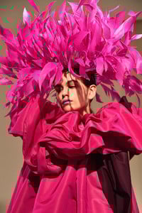 5a68e845ad758_KaiaGerberValentinoRunwayParisFashionH8iUp3nmdLhx.thumb.jpg.c61019a13f5dac5867d74a175c437a2a.jpg