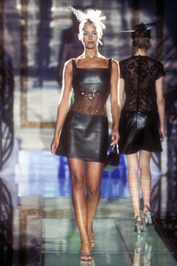 gianni_versace_css96_0005 EuropeanaFashionanthology.jpg