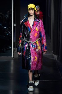 5a6a5752b1374_MaisonMargiela.thumb.jpg.b20c09bd07369191c64f1928d2fed94a.jpg