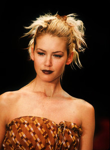 Cynthia Rowley - Spring Summer  1997 - 30 October  1996  - New York.jpg