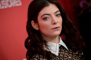       lorde270118BZNImage2.jpg