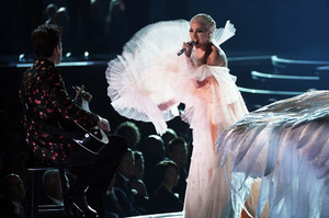 Lady+Gaga+60th+Annual+GRAMMY+Awards+Show+FnLdL6hgTs3x.jpg