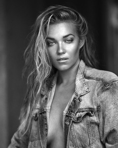 5a70e2ebba4b6_KateWasleyKATE_50-23.thumb.jpg.5ad0c02af91a7938adf0aa471f1ee558.jpg