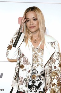 60877625_rita-ora-459308490.jpg