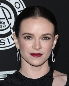 60961205_picturepub-danielle-panabaker-001.jpg