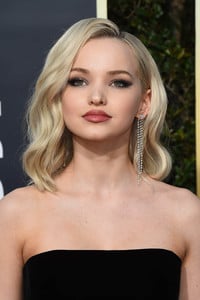 61043718_dovecameron0107picturepub-7.jpg