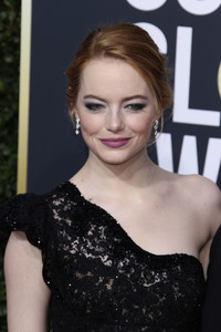 61127096_emma-stone-2.jpg