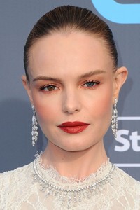 61427369_katebosworth003.jpg