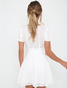 7997a0c74e9f8ea358dd1ba3b261f5a8_dance-away-dress-white_a96c7e62-708c-46e2-8db8-b3d0ee90acea.jpg