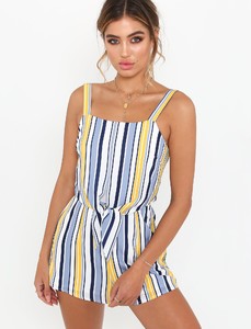 88eae0d9231c1ebc9a14f2d443923292_beautiful-girl-playsuit-stripe.jpg