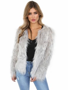 915bab36dec9674980cd450d0dd62c4c_chelsea-faux-fur-jacket-grey_3-03gre_colour-grey_af7d80aa-3531-405b-b928-6b0b95e919c6.jpg