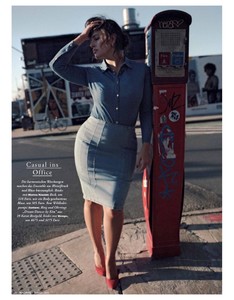 Ashley-Graham-Editorial07.thumb.jpg.95c43caf62ce3b64182dc1f1da6b32c7.jpg