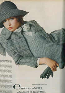 Avedon_Vogue_US_September_1972_001.thumb.png.2d0e5160f279e1a9a927c59ad2eb55b7.png