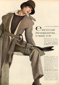 Avedon_Vogue_US_September_1st_1972_09.thumb.jpg.68b0553fa26676eba3dfa33e783f696a.jpg