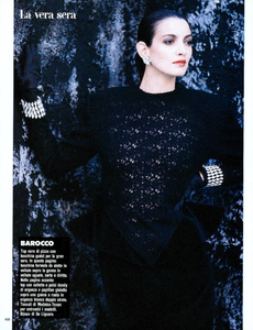 Bailey_Vogue_Italia_September_1986_Speciale_17.thumb.png.7e06461e745a3cd1902b10a456084e4c.png