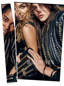 Balmain-Spring-Summer-2018-Campaign67932.thumb.jpg.c171915d8ae6a96d43498b3315dbb15f.jpg