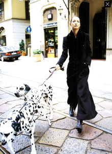 Chin_Fendi_Promotional_1996_04.thumb.png.e929ccf80f695160154bafb9ac746221.png