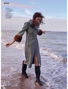 Cosmopolitan0118-7.jpg