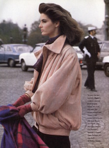 Elgort_Vogue_US_July_1982_03.thumb.jpg.5d0897b725c8dab2e4e2c5dde3fb6578.jpg