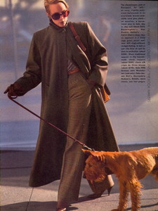 Elgort_Vogue_US_September_1982_06.thumb.jpg.3dcbbe45d298d9b14ea9000c92afa988.jpg