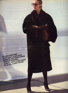 Elgort_Vogue_US_September_1982_07.thumb.jpg.c3c8604d702cda1f6b5df8a5978d5e0e.jpg