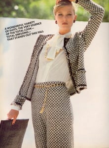 Elgort_Vogue_US_September_1982_17.thumb.jpg.6110f2ac6116741f61a38b2431e930a1.jpg