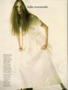 ElleFr220698beaucoup04.thumb.jpg.14961733ec1a3b92d2583e6852880c27.jpg