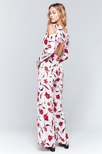 FLYNN-SKYE-FALL-CAPSULE-4-LONG-SLEEVE-JAYDEN-JUMPER-WISPY-STEMS-5_1500x.jpg
