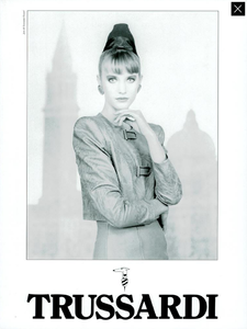 Gasel_Trussardi_Spring_Summer_1987.thumb.png.7b9c253d3b8f6b20ba49565f7006d4c1.png