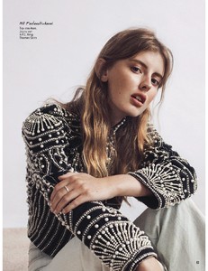 Glamour0218-page-010.jpg