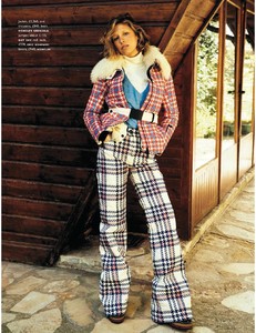 Grazia_UK-08_January_2018-page-005.jpg