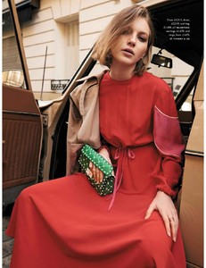 Grazia_UK-22_January_2018-page-005.jpg