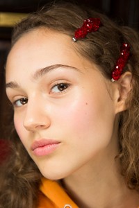 LFW_2020.thumb.jpg.72cc1af0c62f191a05139b5a372205e4.jpg