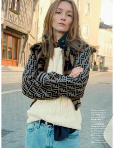 L_Officiel_France__24_January_2018-page-004.jpg
