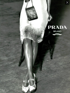 Lindbergh_Prada_Fall_Winter_94_95_02.thumb.png.7624c6e68da1719f9fab6fdeded95174.png