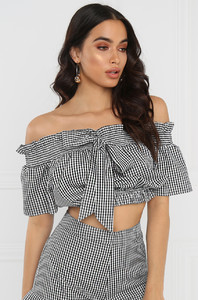 Lola-shoetique-lolashoetique-lolashoetiquedolls-lolaootd-must-have-trendy-trending-2017-fall-collection-two-piece-set-top-black-white-FF103017-22__52975.1509470556.jpg