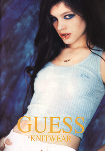 Lonneke-Engel-Guess-1996-ph.Ellen-von-Unwerth-02.thumb.jpg.278cc96664108f919a150c3f0cca9b40.jpg