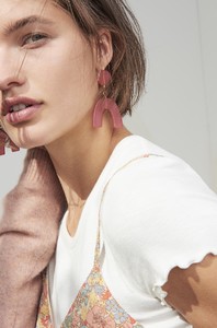 Madewell-February-2018-Outfit-Ideas01.thumb.jpg.3c4366949bae364ff370d5eb57a9a6af.jpg