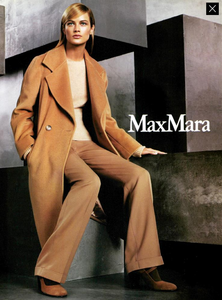 Meisel_Max_Mara_Fall_Winter_99_00_02.thumb.png.8a815a908e9e308d847ed640aaae75e0.png