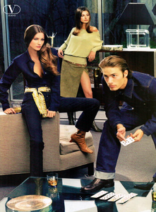 Meisel_Valentino_Fall_Winter_99_00_04.thumb.png.24a233c4648e748b10c38c436214f1b0.png