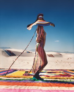 Missoni-Spring-Summer-2018-Campaign02.thumb.jpg.ede9fc15bb75b9040f1547d699537027.jpg