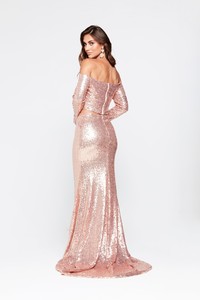 Nadia-RoseGold6.jpg