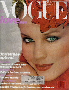 Rosie_Watson_Vogue_US_December_1978_Cover.thumb.jpg.8d9f256598c393d63b5cdc40ca6b25be.jpg