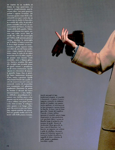 Skrebneski_Vogue_Italia_September_1986_Speciale_05.thumb.png.961de1d3d59f60e344a77db24ea51851.png