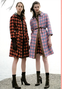 Testino_Miu_Miu_Fall_Winter_03_04_01.thumb.png.1f8d739ba37b2359536212f3217b8f24.png
