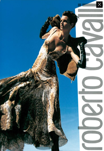 Testino_Roberto_Cavalli_Fall_Winter_03_04_09.thumb.png.9af00cf09ea8aef683b1f3201a09fb08.png