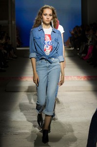 Topshop-RF17-4872.thumb.jpg.da6d79ad2bd2f724db32cc4047fa4976.jpg